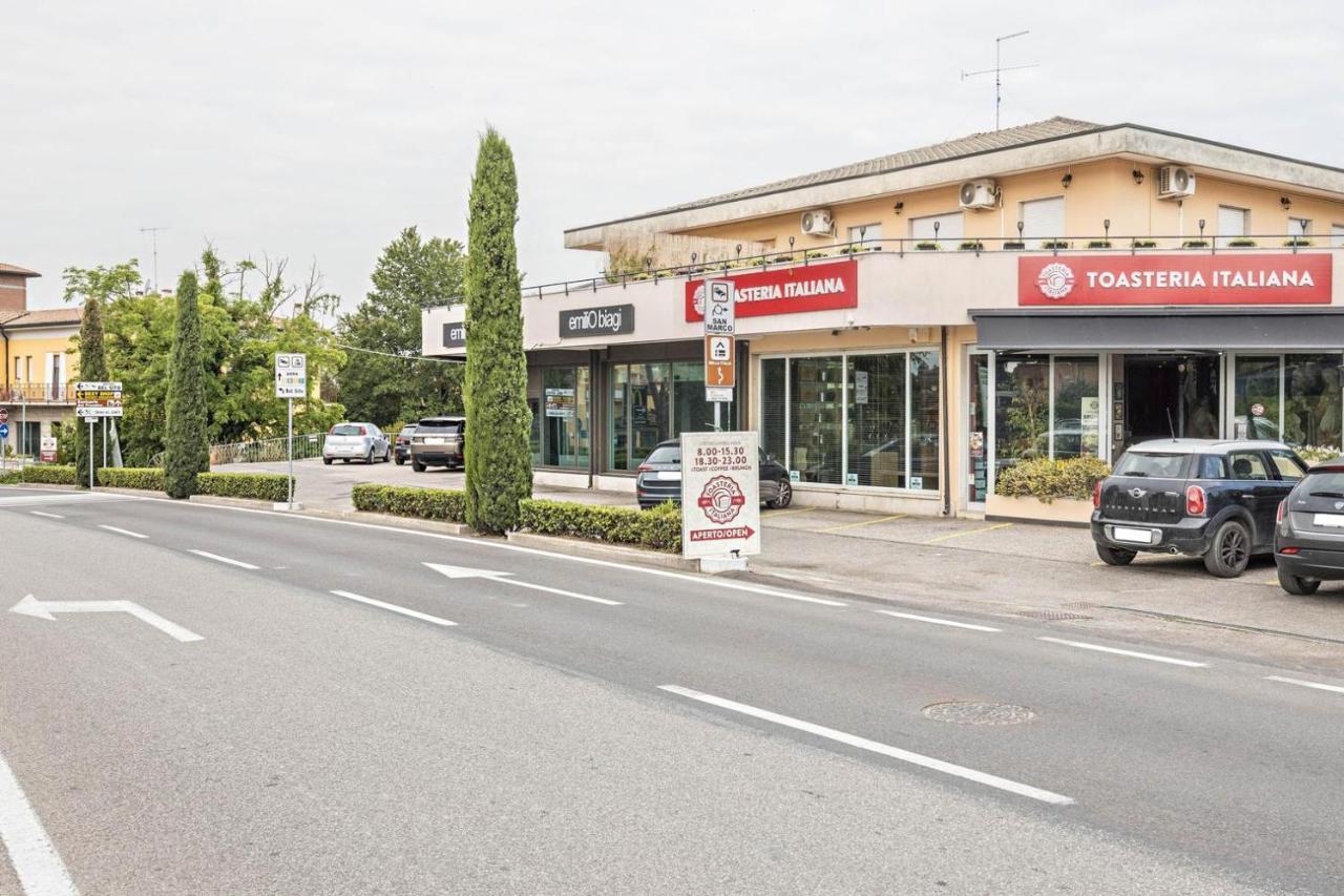 Apartament La Terrazza Peschiera del Garda Zewnętrze zdjęcie